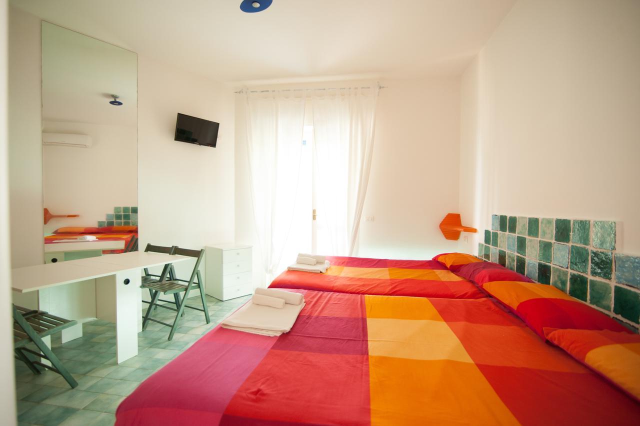 Suite House L'Isola Che Non C'E Fontane Bianche Exteriér fotografie